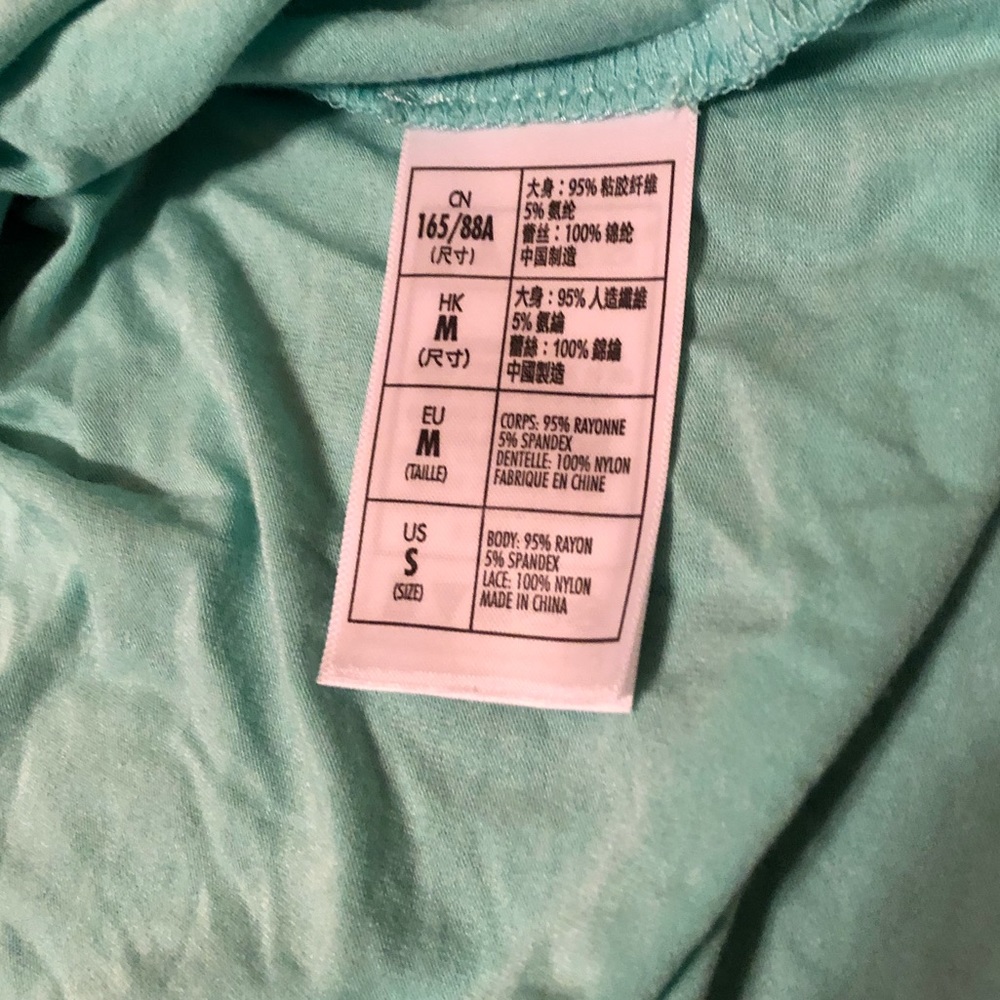 The Little Mermaid 🧜‍♀️ Lacy Sleeve Top - Size S - Picture 8 of 8